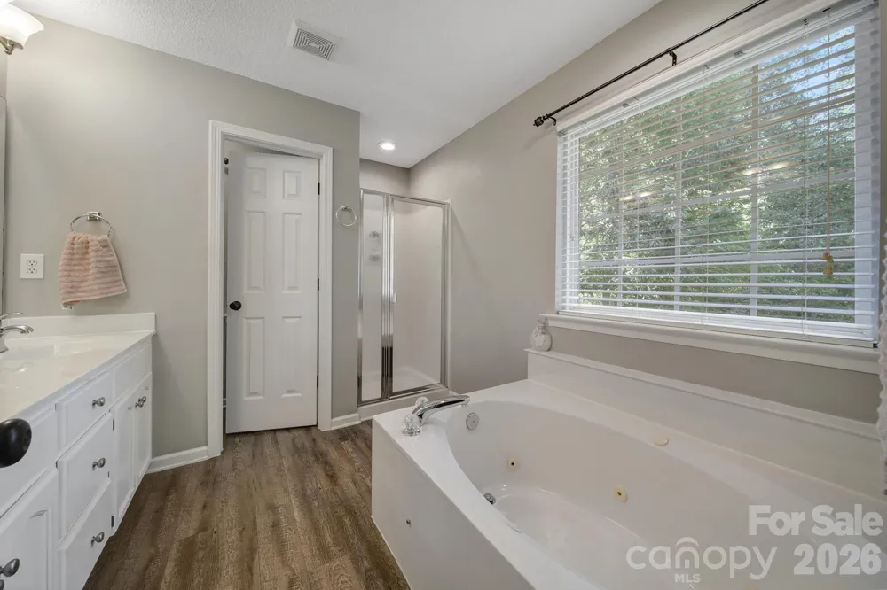 4004 River Falls Drive Lowell, NC 28098