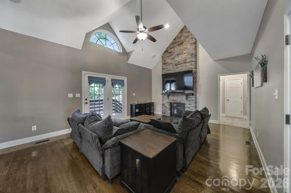 4004 River Falls Drive Lowell, NC 28098