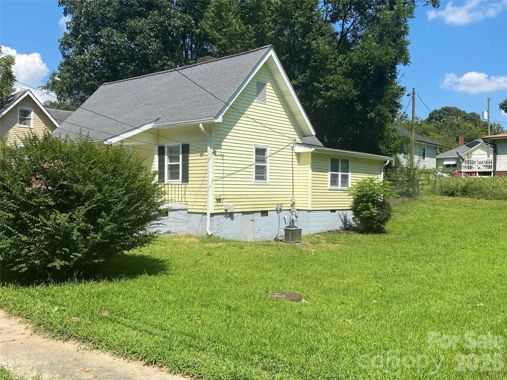 316 S Ransom Street Gastonia, NC 28052