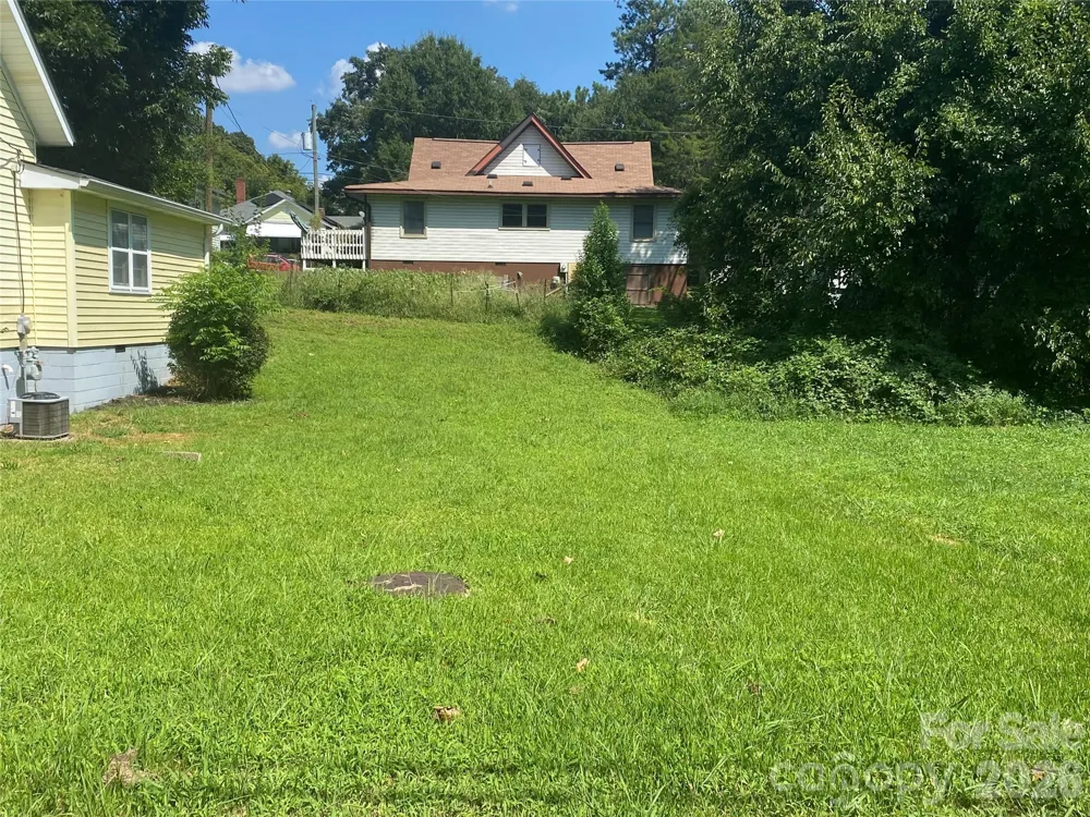 316 S Ransom Street Gastonia, NC 28052