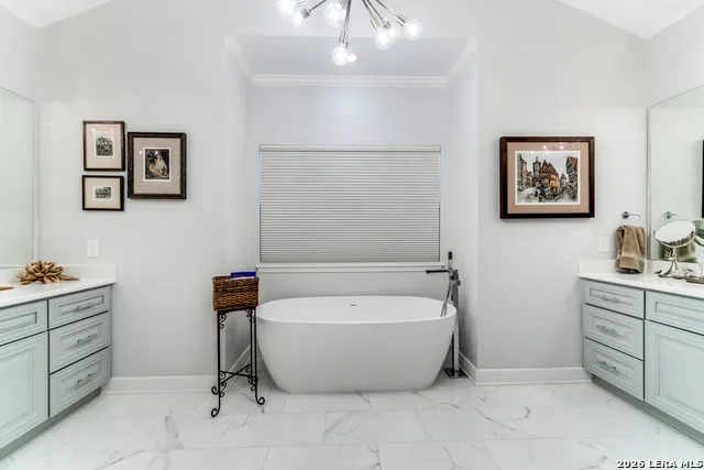 313 JAMES ST Boerne, TX 78006