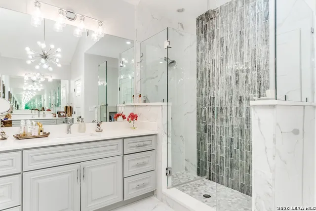 313 JAMES ST Boerne, TX 78006