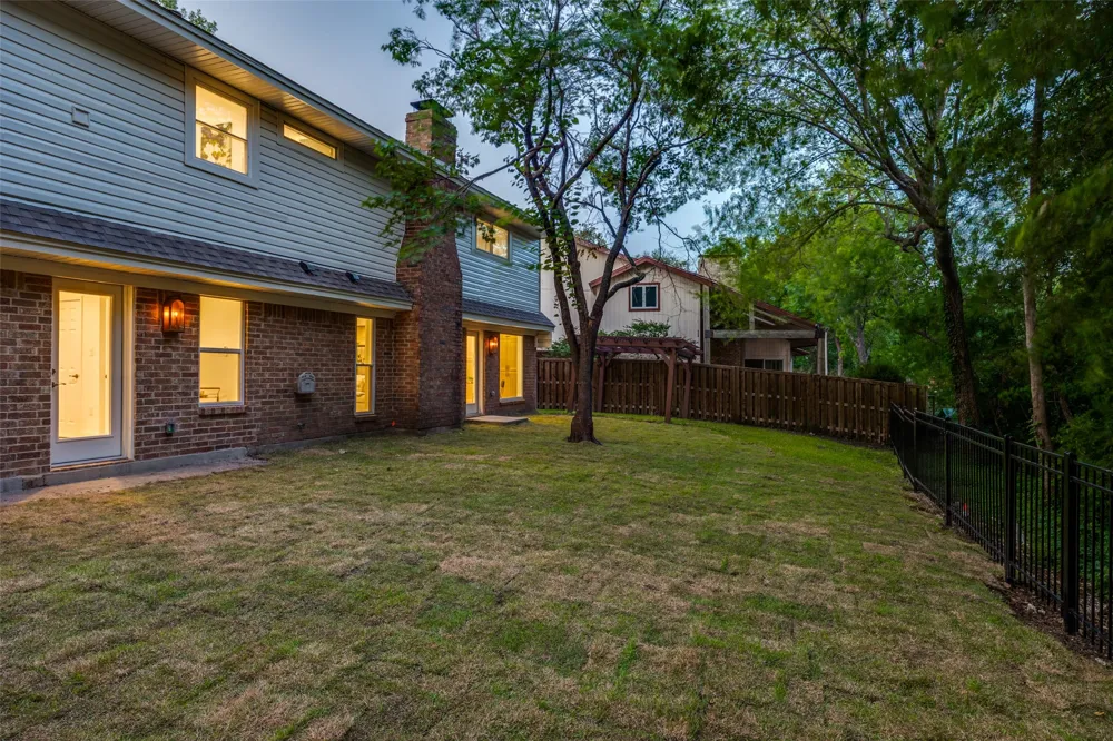 407 Valley Cove Drive Richardson, TX 75080
