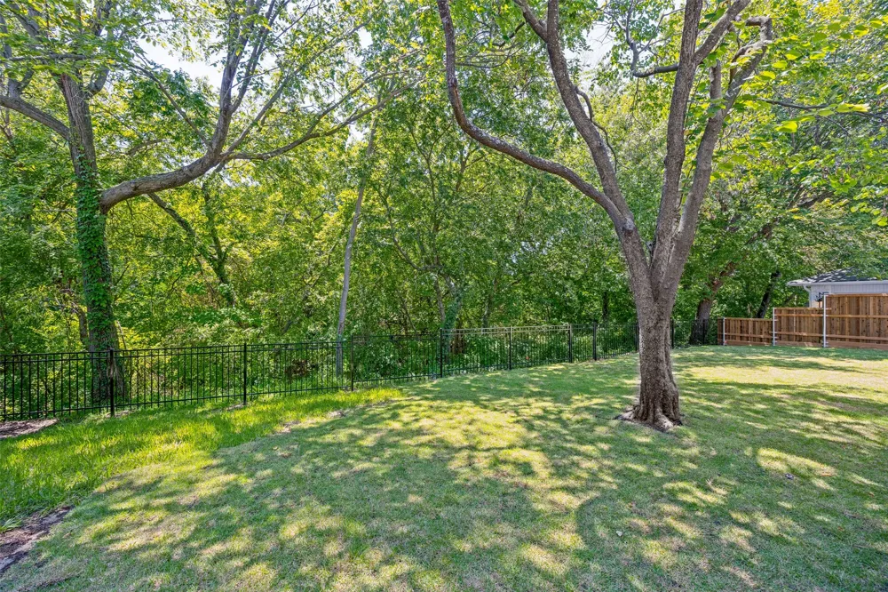 407 Valley Cove Drive Richardson, TX 75080