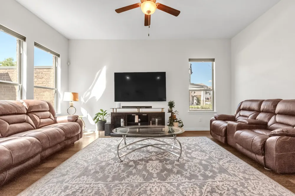 4524 Meadow Hawk Drive Arlington, TX 76005