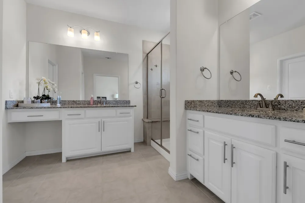 4524 Meadow Hawk Drive Arlington, TX 76005