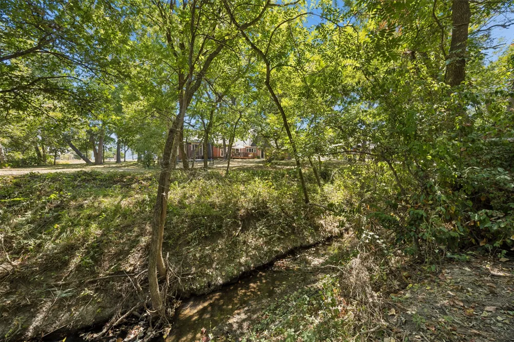 331 S Larkin Road Sunnyvale, TX 75182