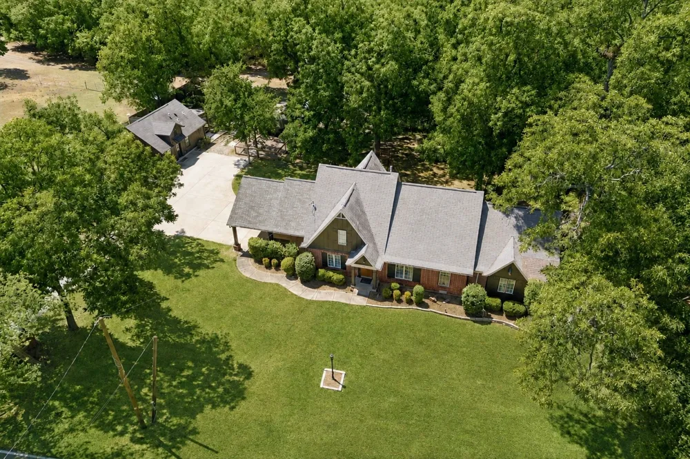 331 S Larkin Road Sunnyvale, TX 75182