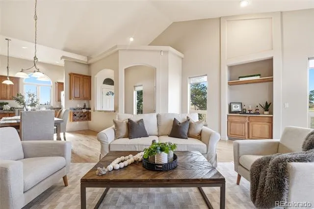 10380 Hodgen Road Colorado Springs, CO 80908