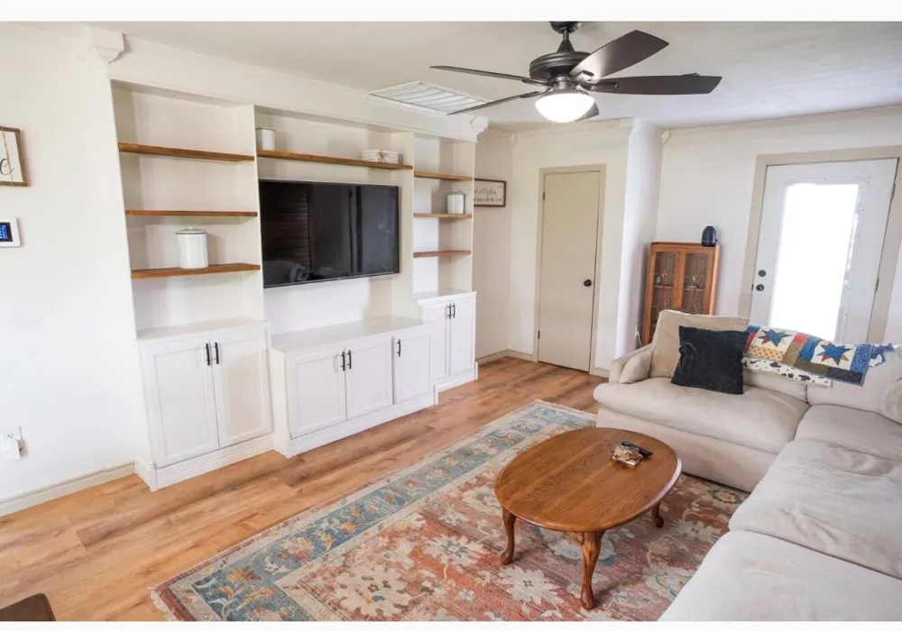 1737 County Road 425 Clemville, TX 77414