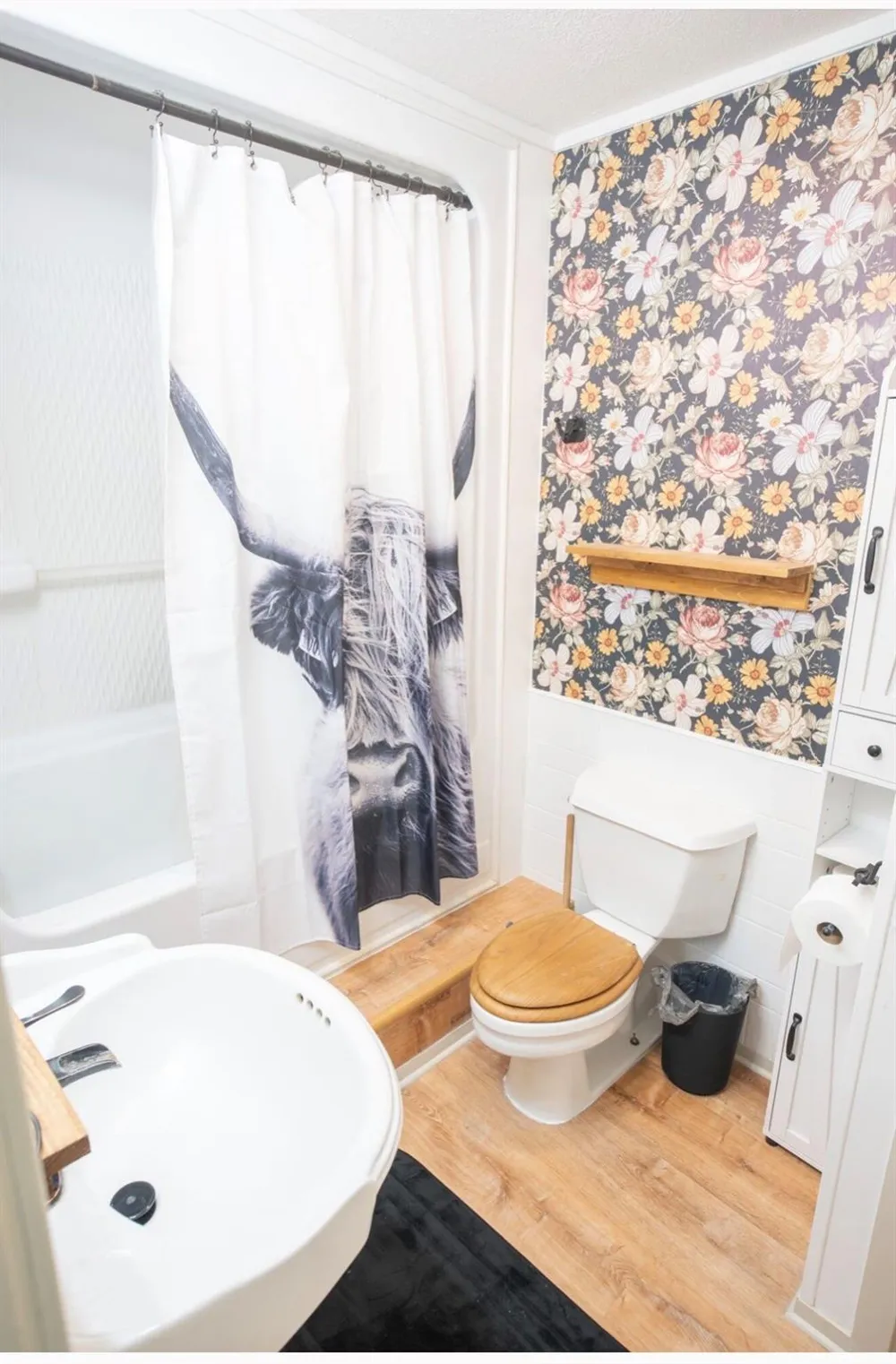 1737 County Road 425 Clemville, TX 77414