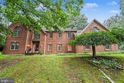 659 HUNTERS LANE