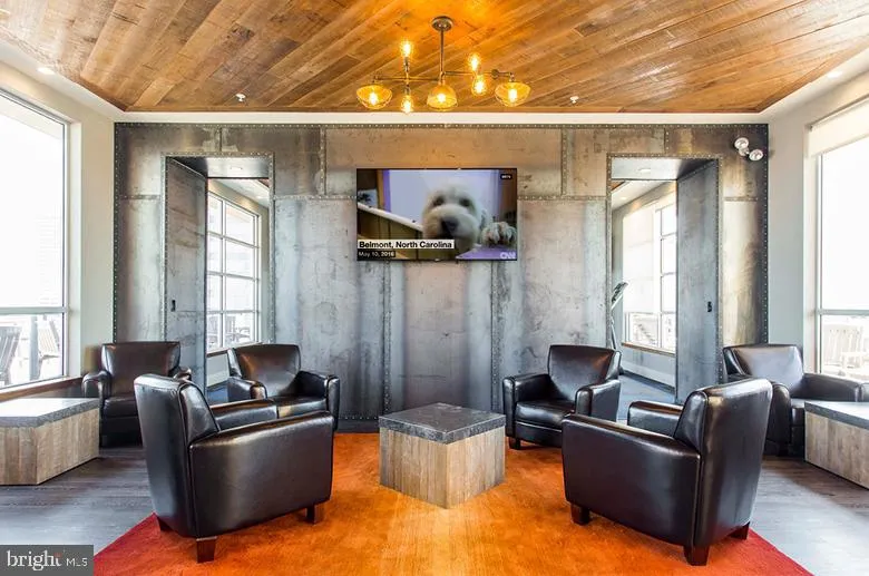 2121 MARKET STREET #408 Philadelphia, PA 19103