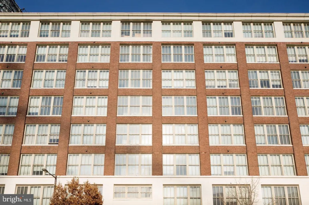 2121 MARKET STREET #408 Philadelphia, PA 19103