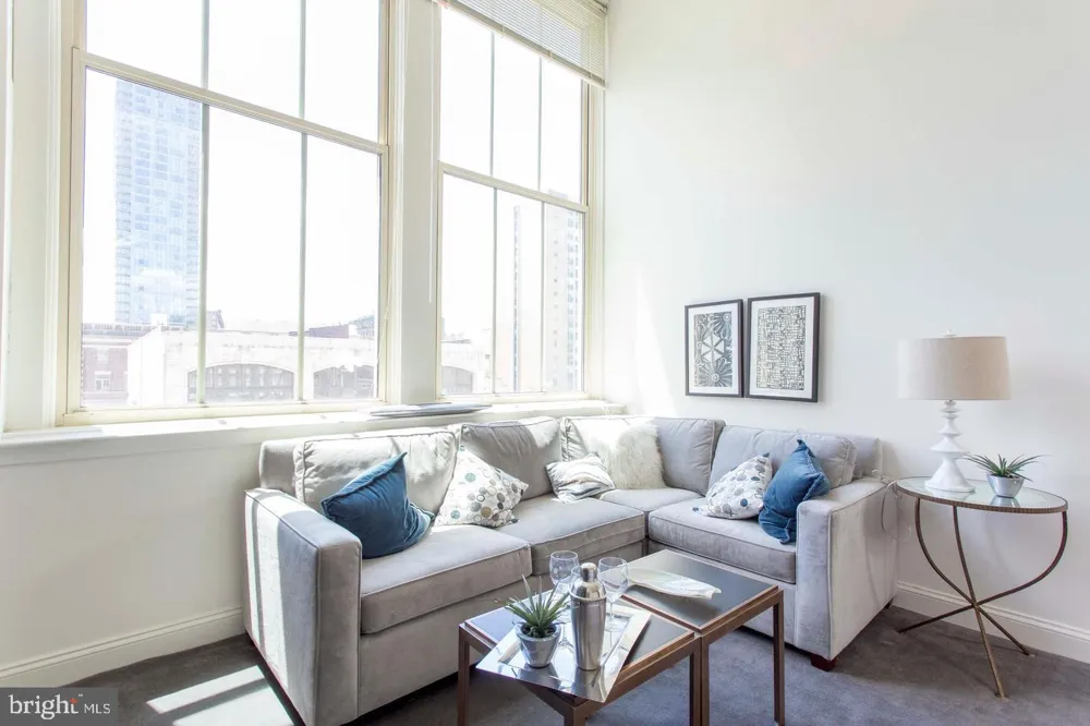 2121 MARKET STREET #408 Philadelphia, PA 19103