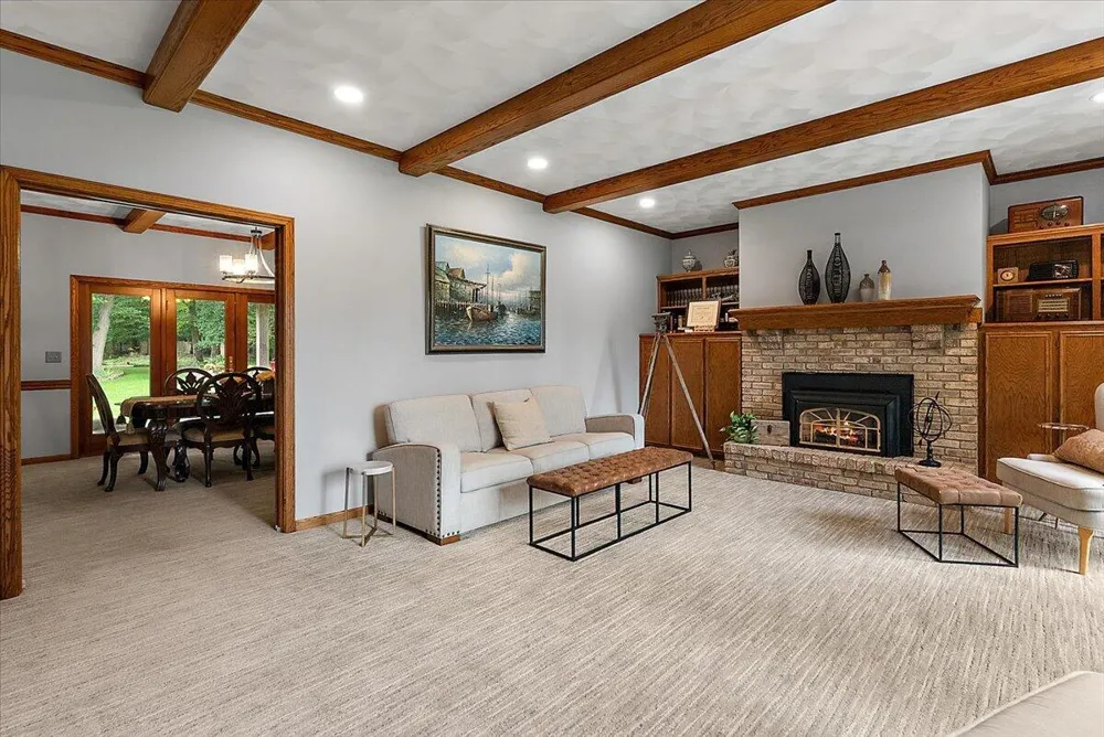 432 Division Avenue Holland, MI 49424