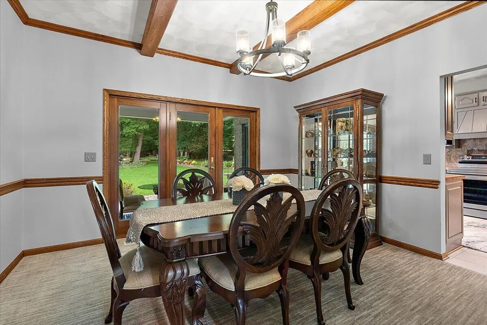 432 Division Avenue Holland, MI 49424