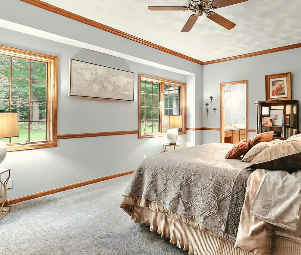 432 Division Avenue Holland, MI 49424