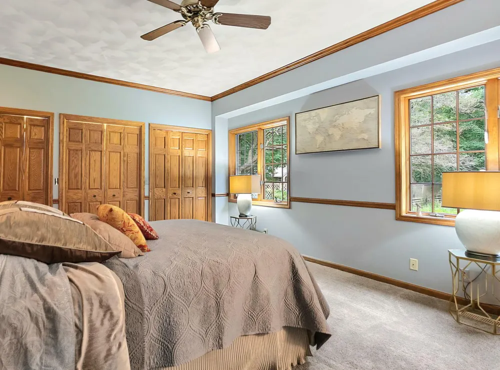 432 Division Avenue Holland, MI 49424