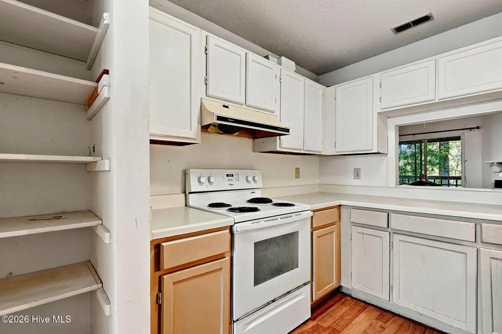 4621 Timbermill Court #304 Raleigh, NC 27612