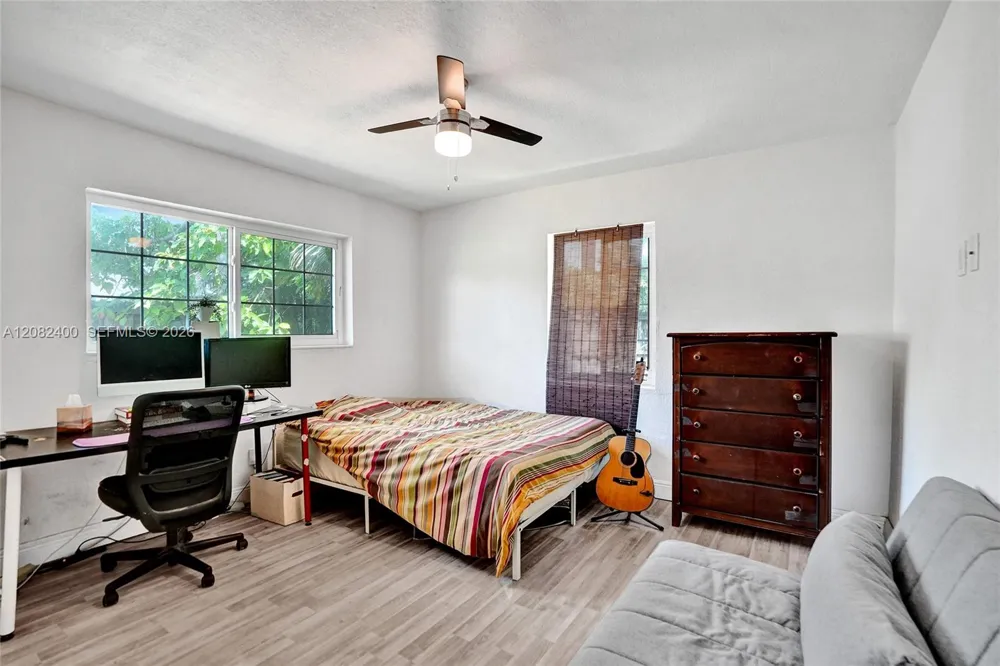 1124 NW 16th St Fort Lauderdale, FL 33311