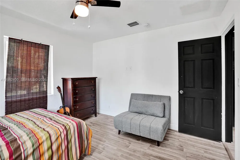 1124 NW 16th St Fort Lauderdale, FL 33311