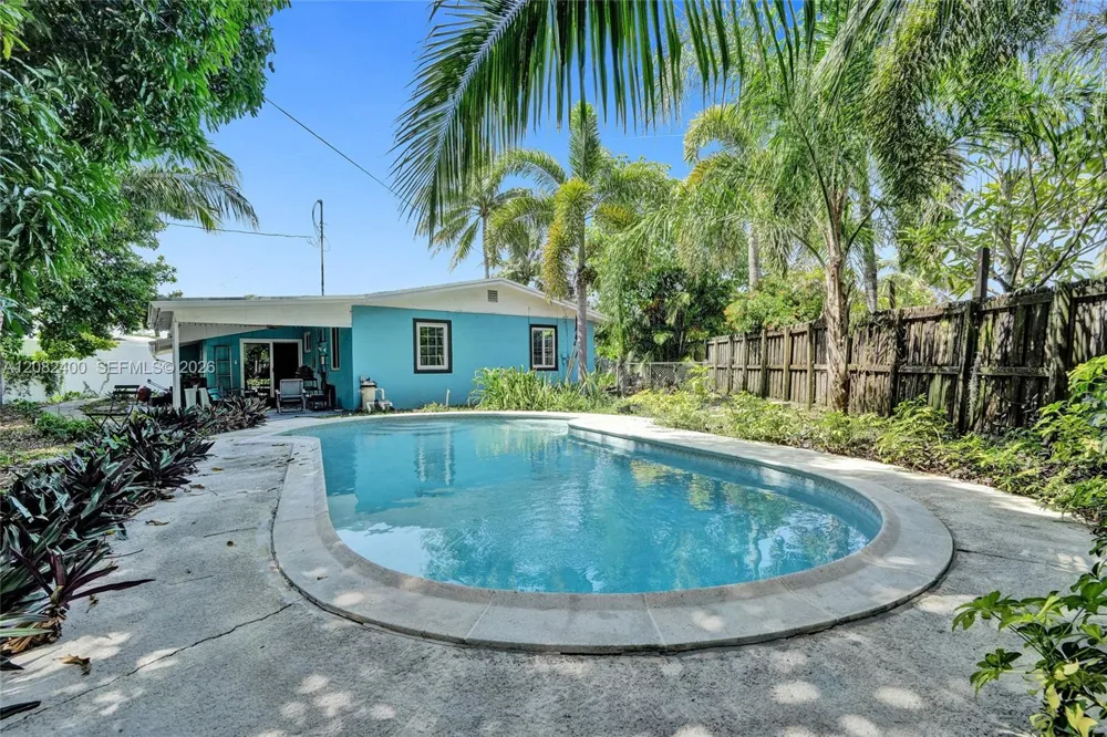1124 NW 16th St Fort Lauderdale, FL 33311