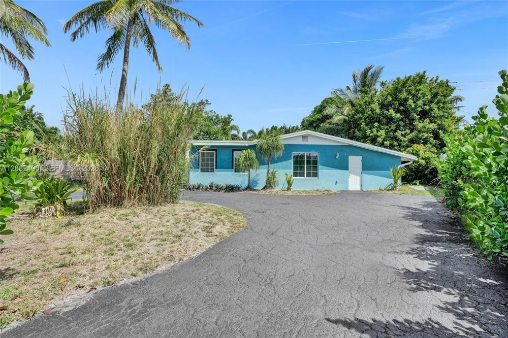 1124 NW 16th St Fort Lauderdale, FL 33311