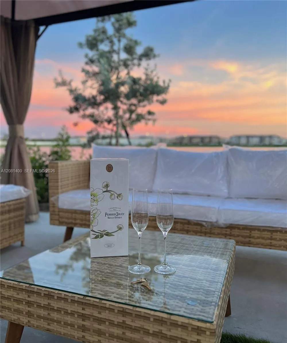 3328 W 114th Ter #3328 Hialeah, FL 33018