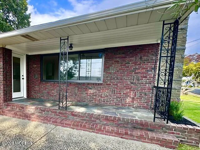16 Charlotte Street Sayreville, NJ 08872