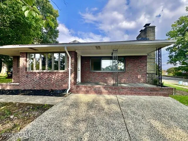 16 Charlotte Street Sayreville, NJ 08872