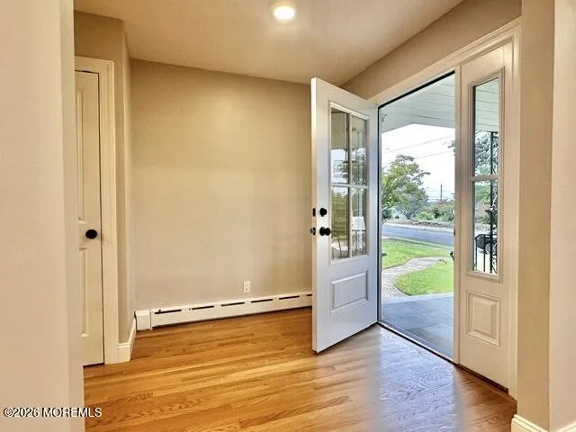 16 Charlotte Street Sayreville, NJ 08872