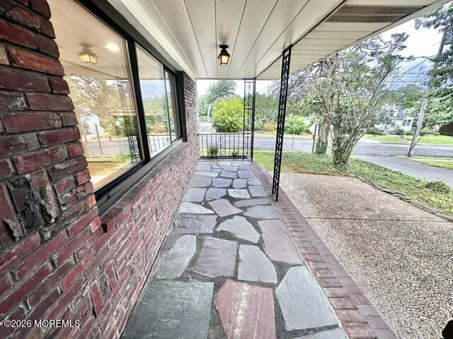 16 Charlotte Street Sayreville, NJ 08872