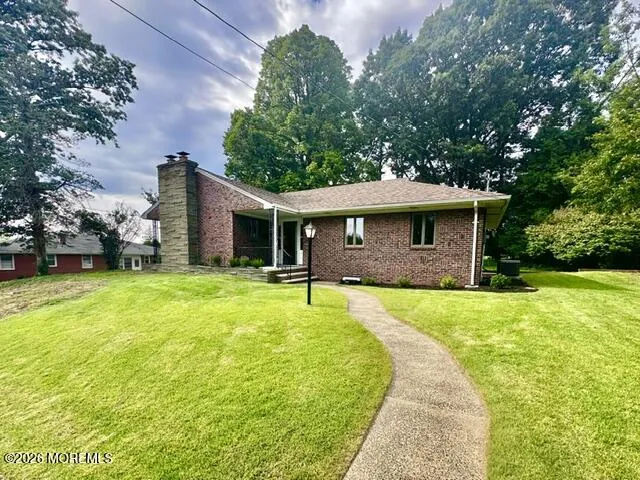 16 Charlotte Street Sayreville, NJ 08872