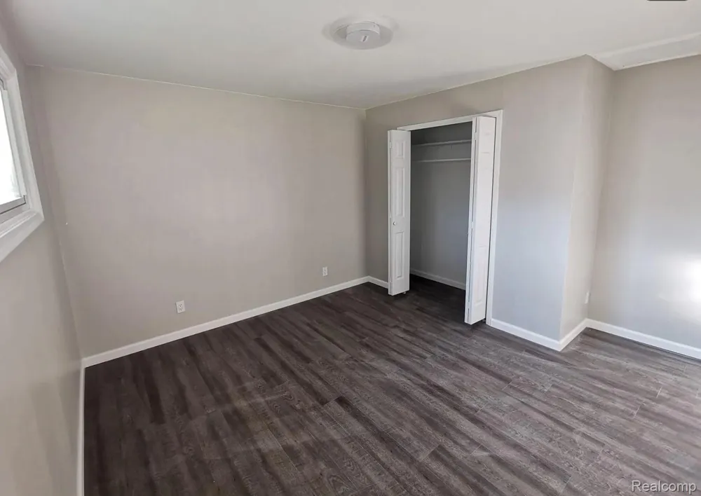 3840 Iris Drive Waterford Charter Township, MI 48329