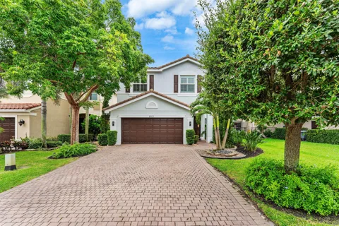 8421 CALABRIA LAKES DRIVE