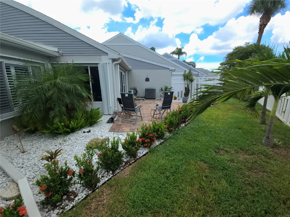 3411 52ND AVENUE CIR W Bradenton, FL 34210