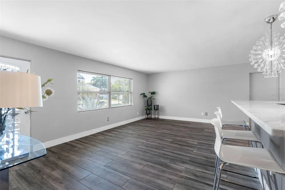 439 CAPRI WAY NE St Petersburg, FL 33704
