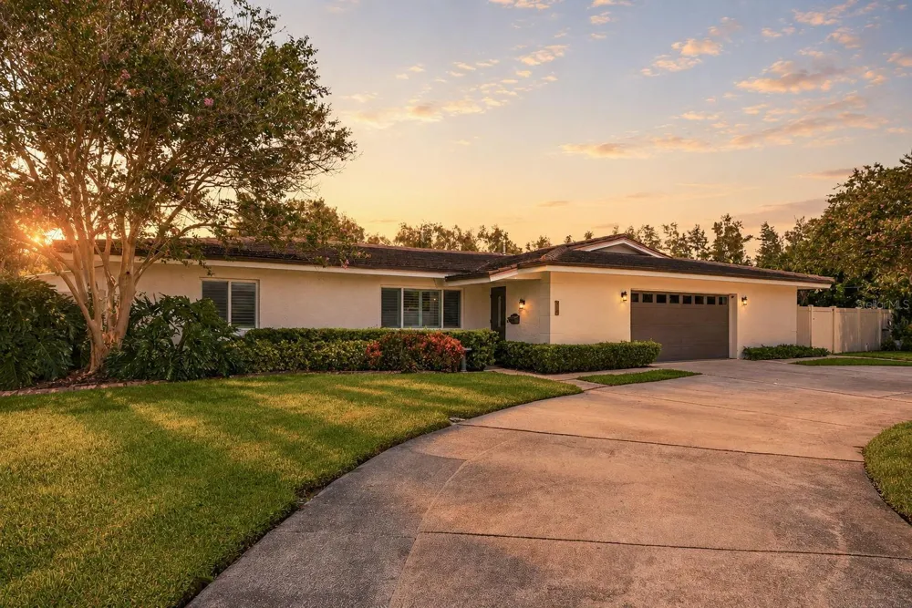 491 79TH AVENUE NE St Petersburg, FL 33702