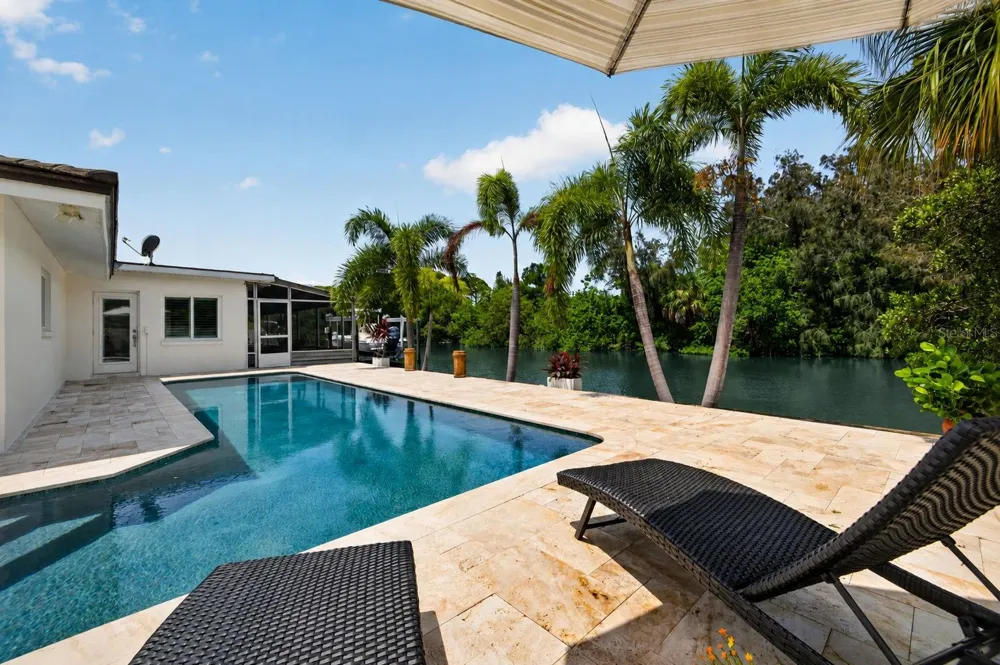491 79TH AVENUE NE St Petersburg, FL 33702
