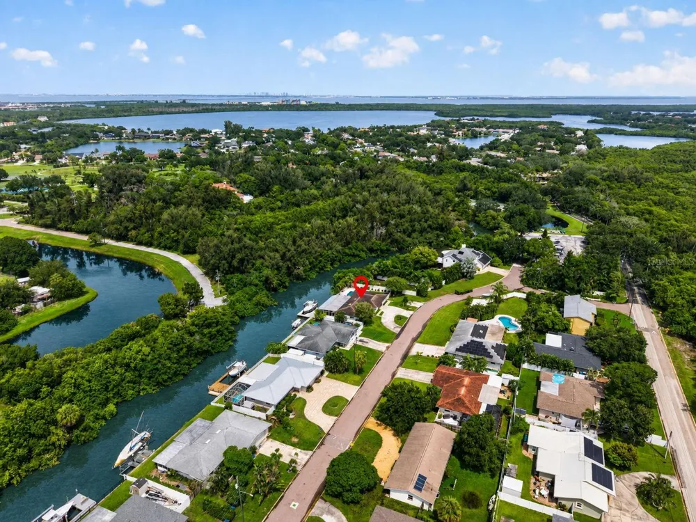 491 79TH AVENUE NE St Petersburg, FL 33702