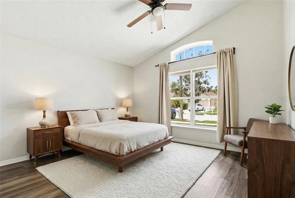 5916 LAKE FRONT DRIVE Wesley Chapel, FL 33545