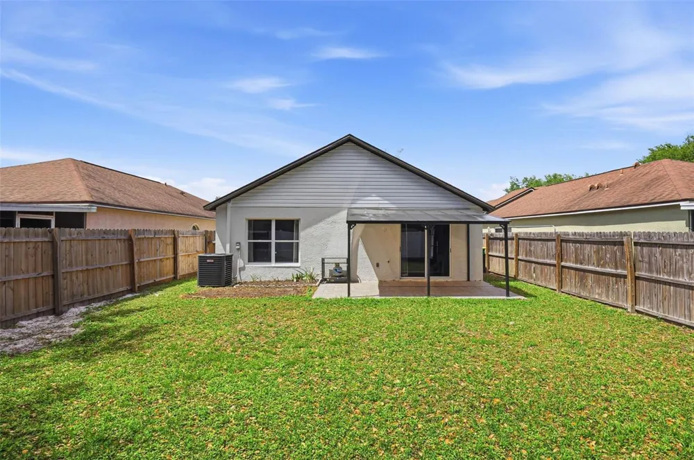 5916 LAKE FRONT DRIVE Wesley Chapel, FL 33545