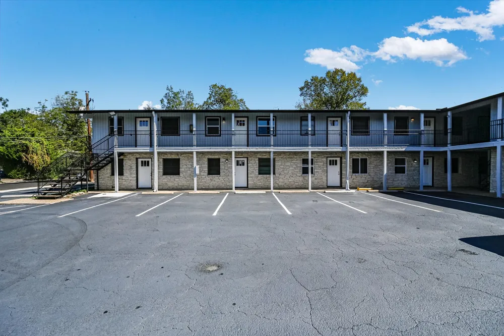 3703 Harmon Avenue #206 Austin, TX 78705
