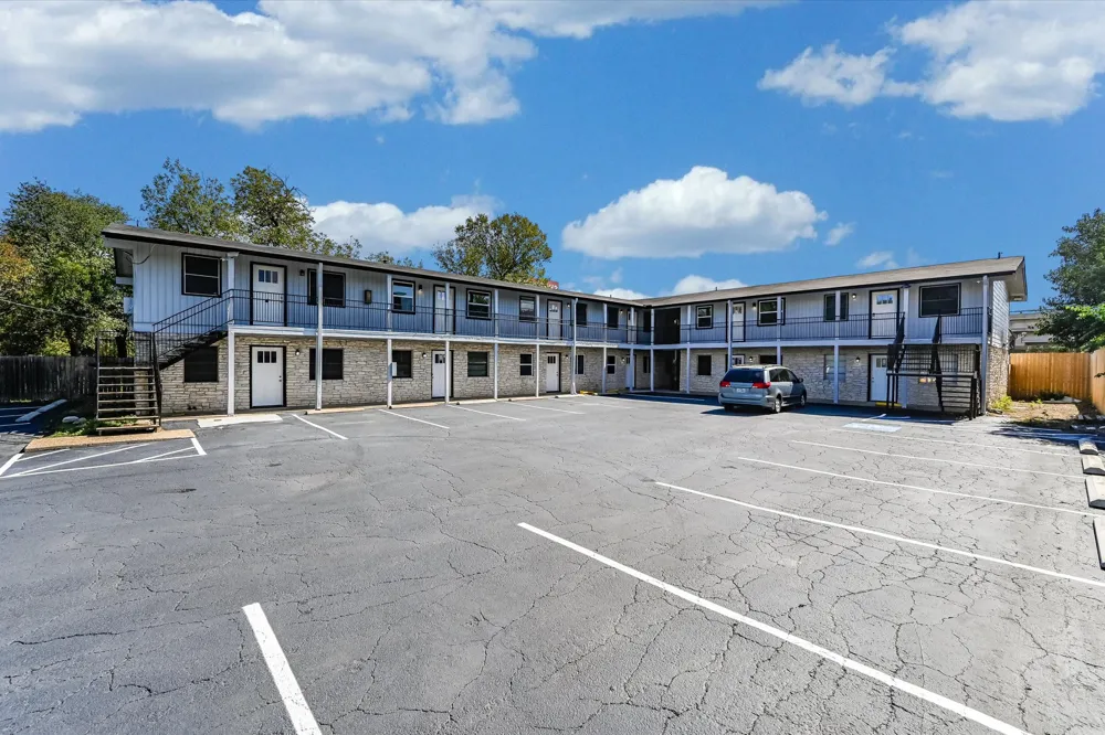 3703 Harmon Avenue #206 Austin, TX 78705