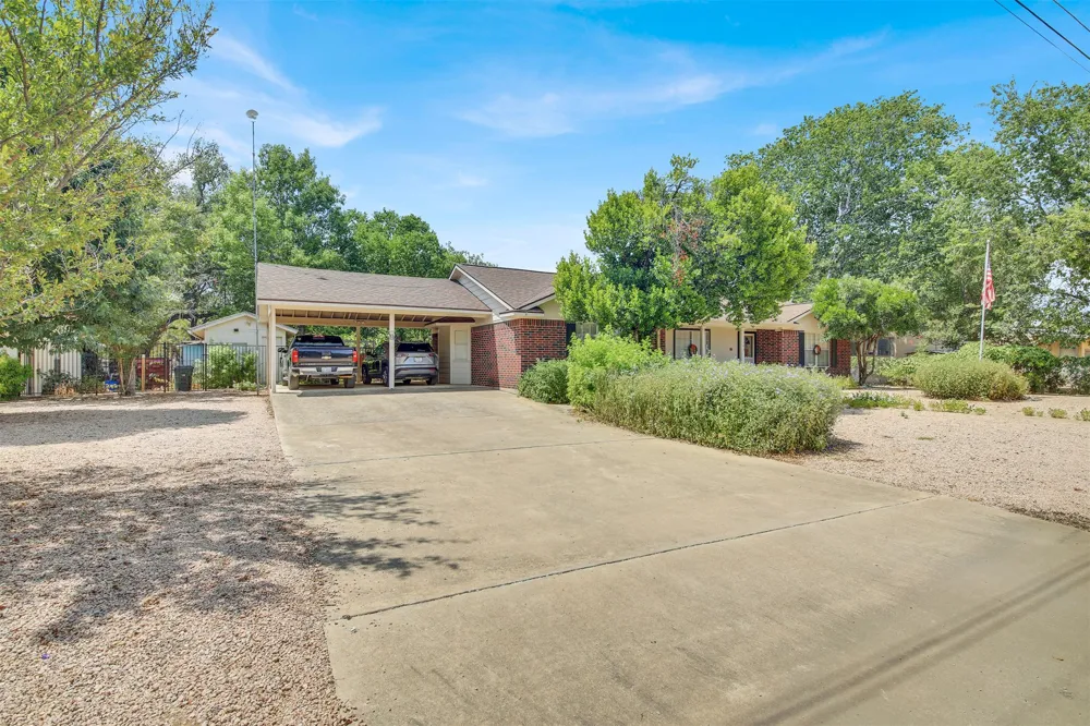 107 Taylor Drive Spicewood, TX 78669
