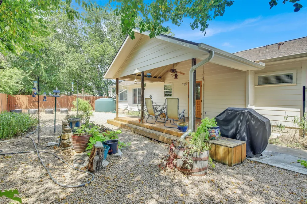 107 Taylor Drive Spicewood, TX 78669