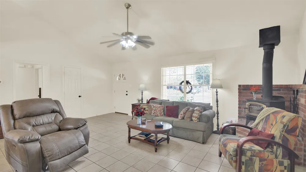 107 Taylor Drive Spicewood, TX 78669