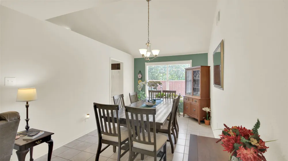 107 Taylor Drive Spicewood, TX 78669