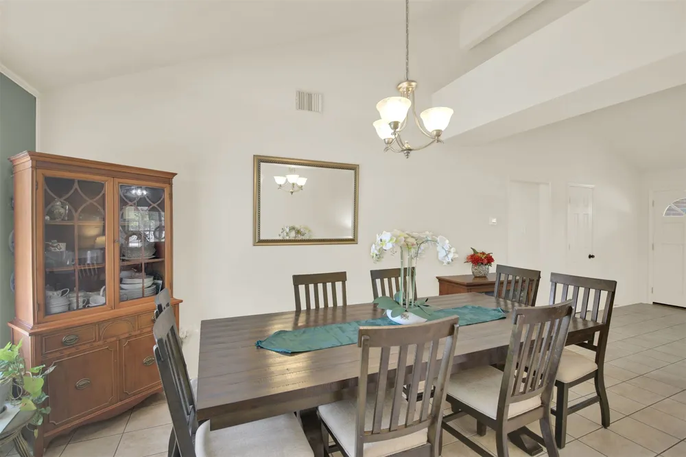 107 Taylor Drive Spicewood, TX 78669